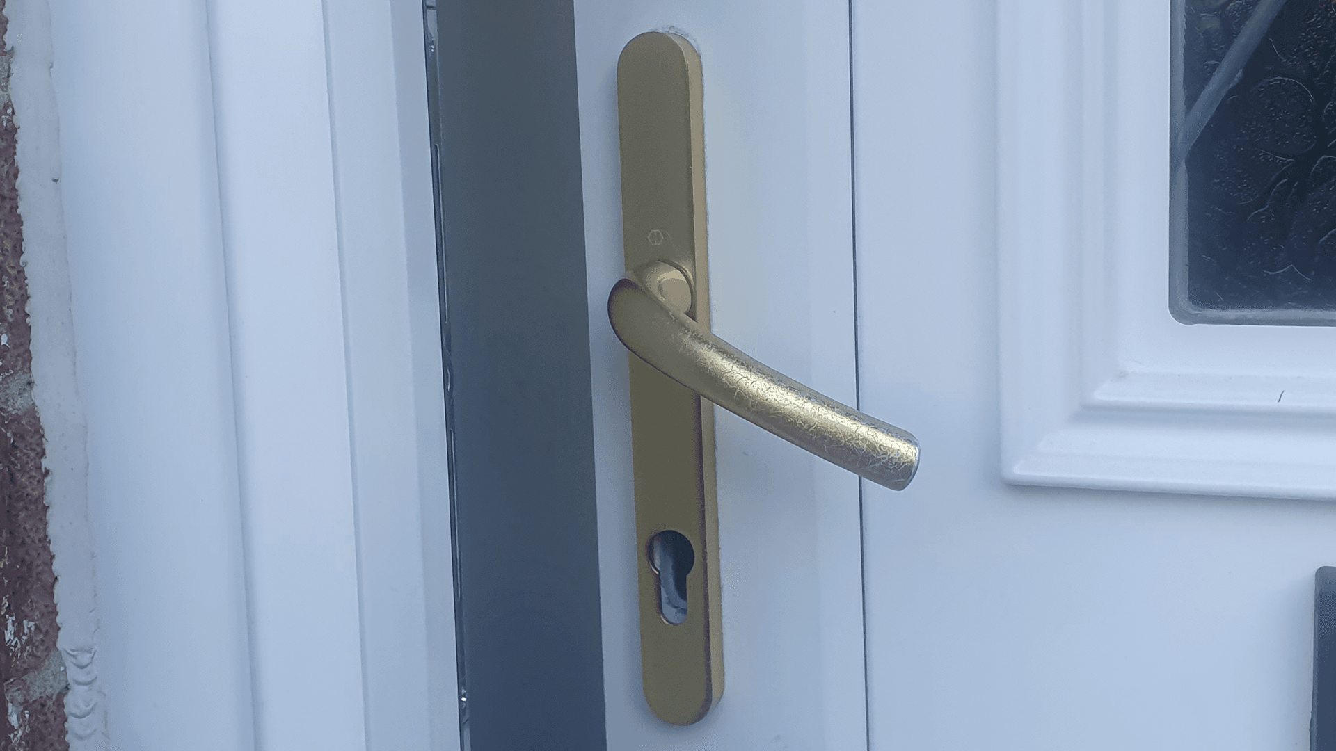 Emergency overnight lock mechanism installed by AD Locksmithing in Newcastle after tenant was left with no lock