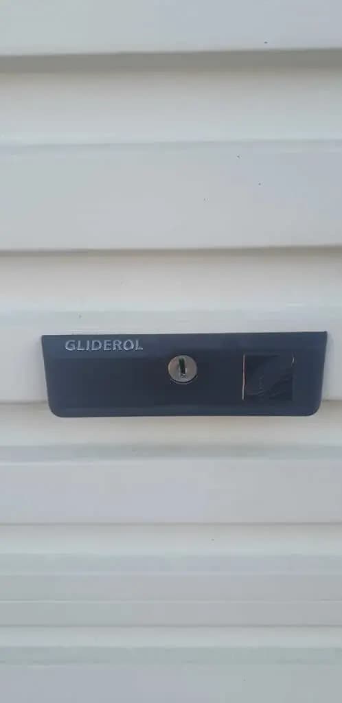 Close up of a garage door lock